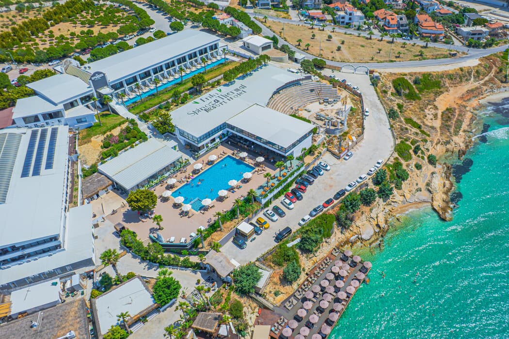 Enki Spinoza Thermal & Resort Hotel