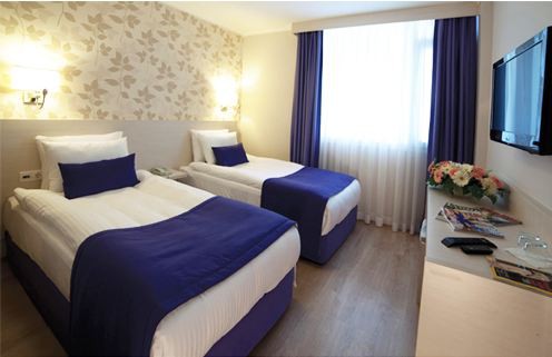 Walk In Hotel